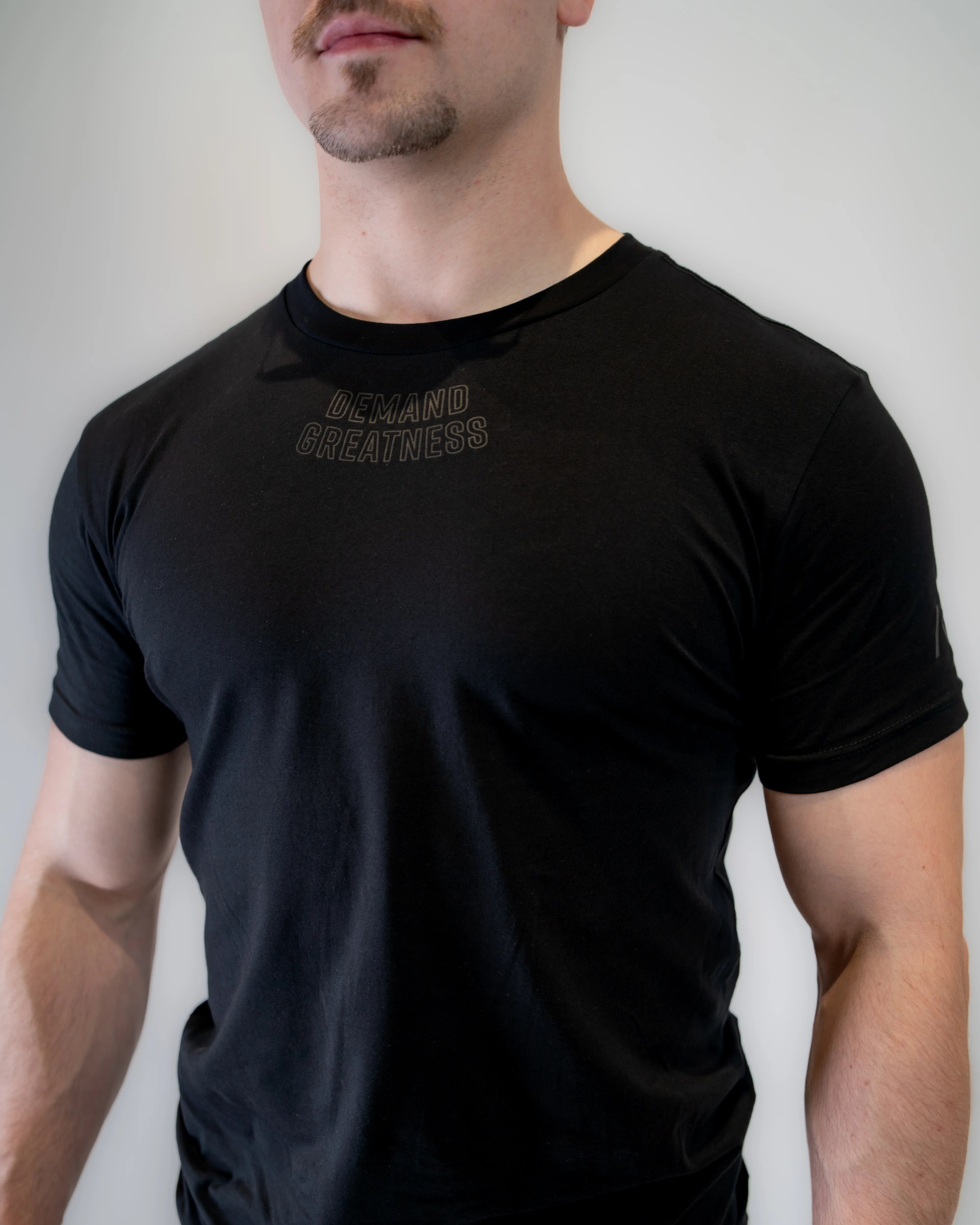 Demand Greatness True-Fit Men's Meet Shirt - IPF Approved - Stealth - Image 3